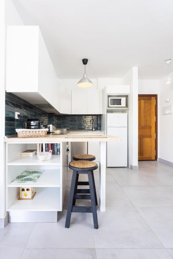 Home2Book Cozy Apartment El Medano, Wifi Екстер'єр фото
